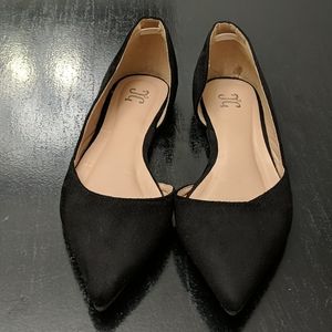 Pointed toe flats